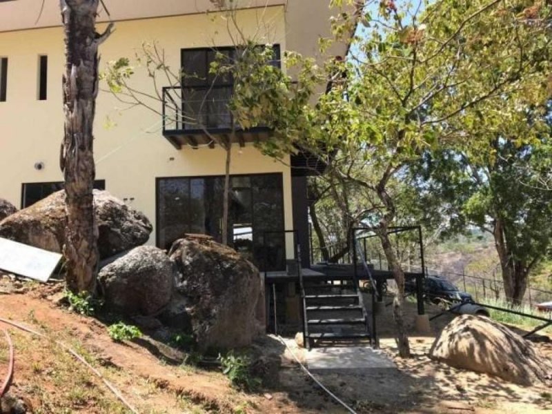 Foto Casa en Venta en Mora, San José - U$D 300.000 - CAV24746 - BienesOnLine